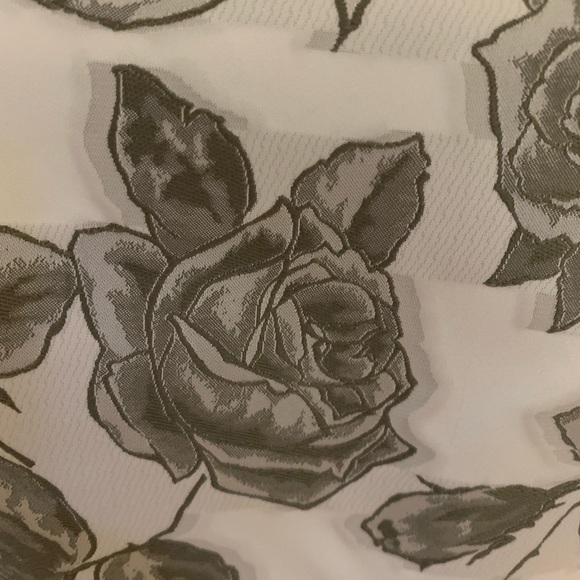 White and grey dress by Doncaster size 8 - Picture 3 of 4